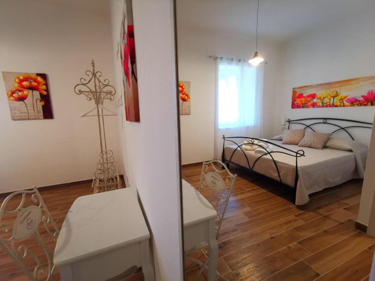 B&B Sa Corte Biancareddu ภายนอก รูปภาพ