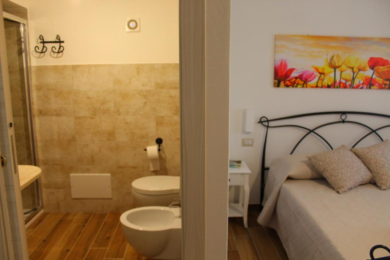 B&B Sa Corte Biancareddu ภายนอก รูปภาพ