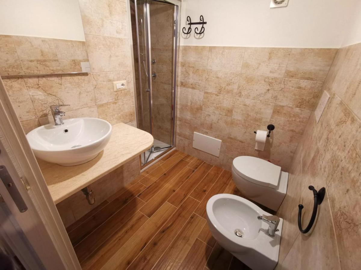 B&B Sa Corte Biancareddu ภายนอก รูปภาพ